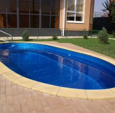 Бассейн Unipool овальный Royal глубина 1,5 м размер 8,2х4,2 м
